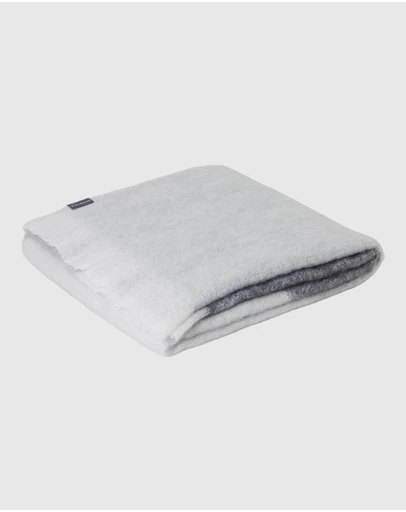 St Albans - Mohair Throw Ghost