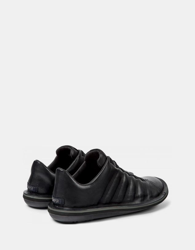 Camper - Beetle Trainers