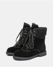 EVERAU - Australian Shepherd Ugg Mina Cow Suede Upper Martens