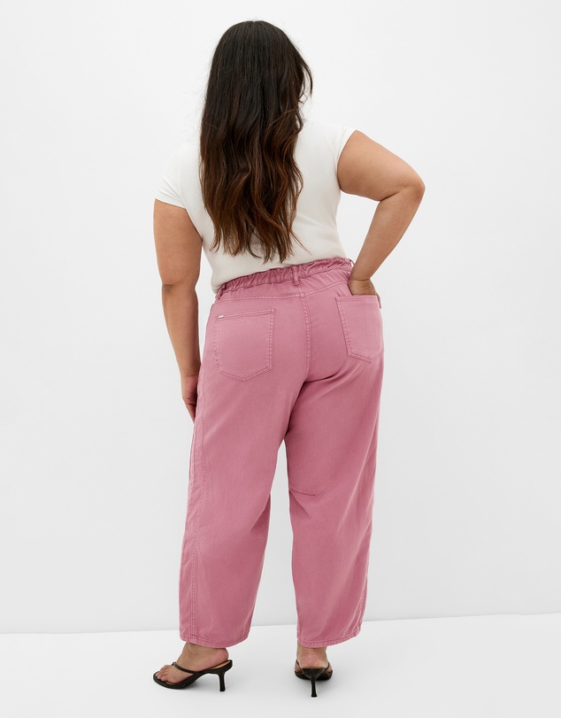 City Chic - Plus size Harley Fit Cassie Barrel Leg Jean - dusty pink