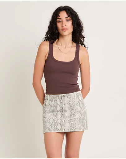 General Pants Co. Basics - Super Scoop Classic Tank Top