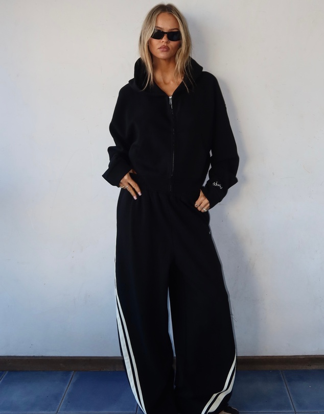 SSAINT - SŚAINT Cropped Hoodie Black & Butter
