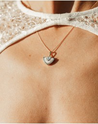 Georgini - Georgini Chic Noel Mother of Pearl Fan Gold Pendant