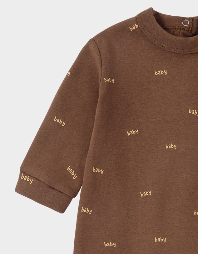 Susukoshi - Relaxed Fit Romper - Typo Baby. Caramel