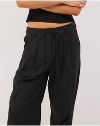 Calli - Joshua Tuck Pants