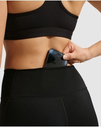 Nike - One Dri-FIT High Waisted 7/8 Leggings with Pockets
