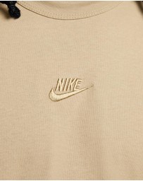 Nike - Sportswear Premium Essential Tee