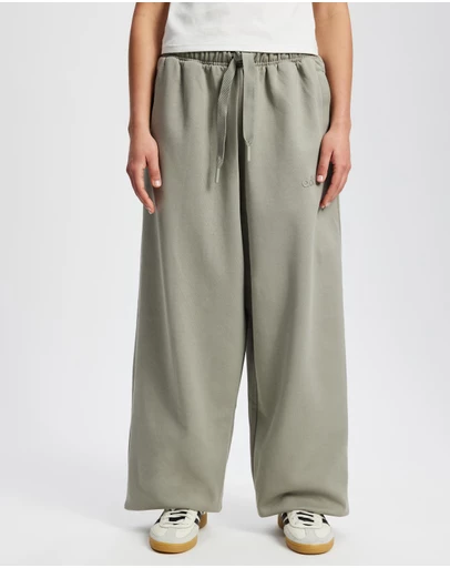 adidas Originals - Essentials Linear Oversized Jogger Pants