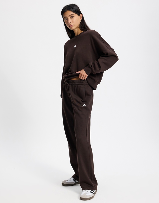 adidas Sportswear - Essentials Small Logo Feel Cozy Sweatshirt