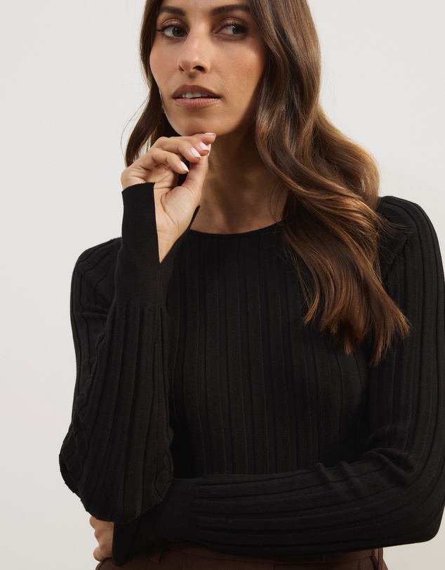 Atmos&Here - Rumi Long Sleeve Fitted Rib Knit Top