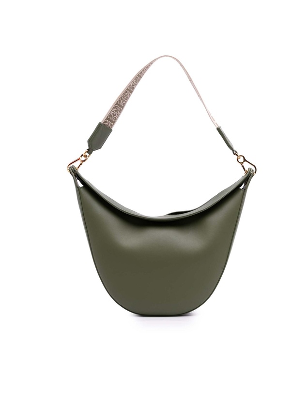 Pre-Loved by Azura Reborn - Pre-Loved loewe Fashionable Shoulder Bag with Adjustable Strap and Zipper Closure
