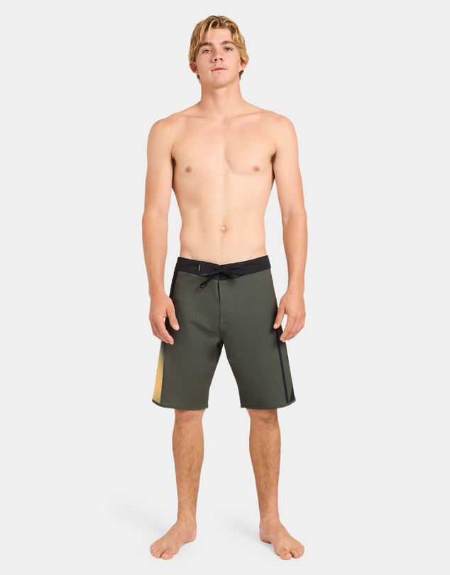 Quiksilver - Mens Surfsilk Holmes 20