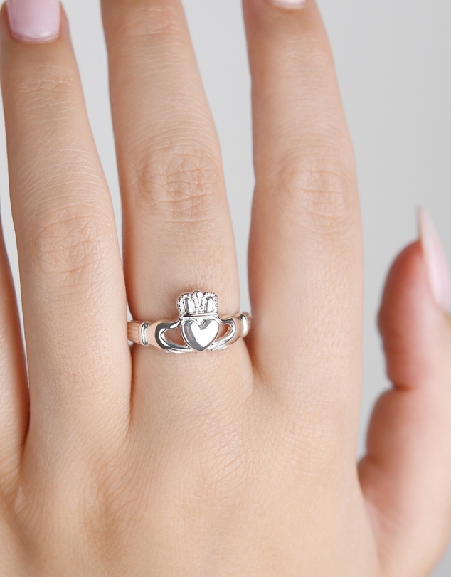 Von Treskow - Claddagh Ring