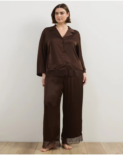 Atmos&Here Curvy - Pearl Lace Trim Long Sleeve Satin Pyjama Set