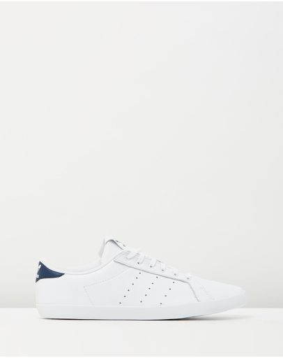 Ftwr White & Collegiate Navy
