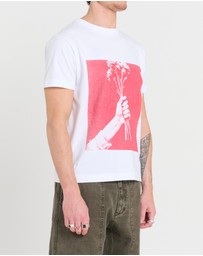 Neuw - U-NC Blume Tee
