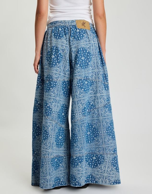 ONE TEASPOON - Daddios Low Waist Super Wide Leg Denim Jeans - Aegean Paisley Blue