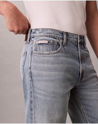 Calvin Klein Jeans - Standard Straight Fit Jeans