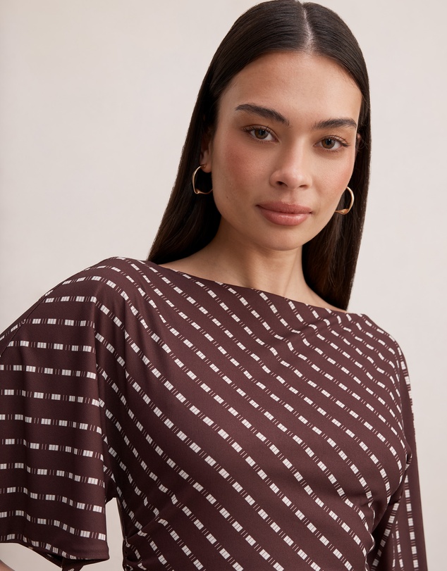 Forever New - Paige Flutter Sleeves Tie Back