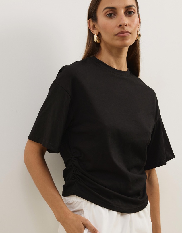 Atmos&Here - Short Sleeve Funnel Neck T-Shirt