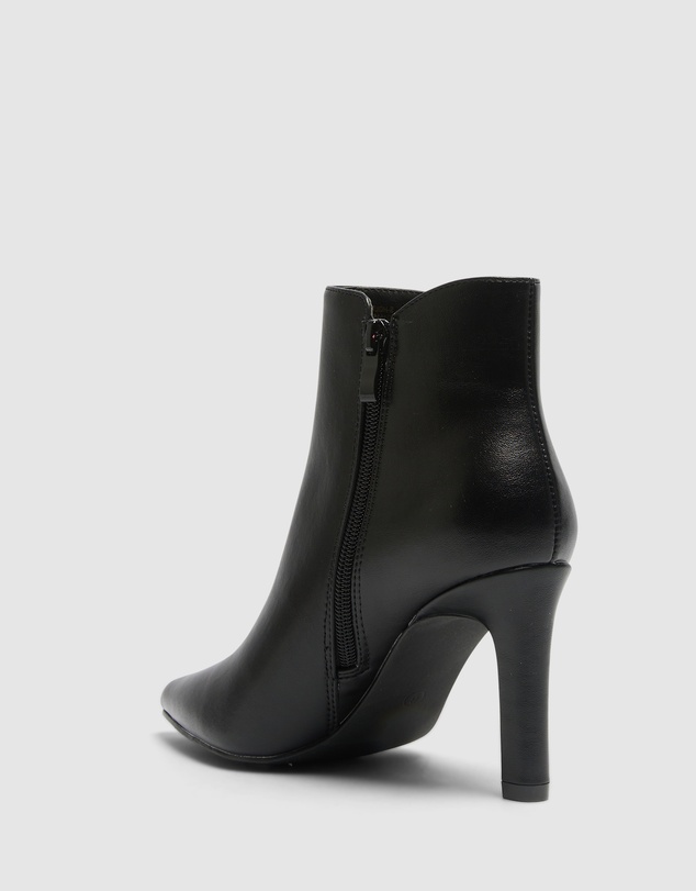 SPURR - Holt - ONLINE EXCLUSIVE