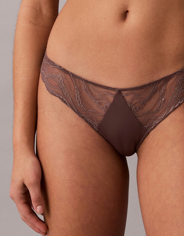 Calvin Klein - Sensual Stretch Lace Thong
