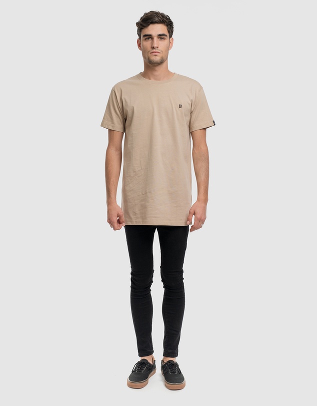 DVNT - Classic Embroidery Tee