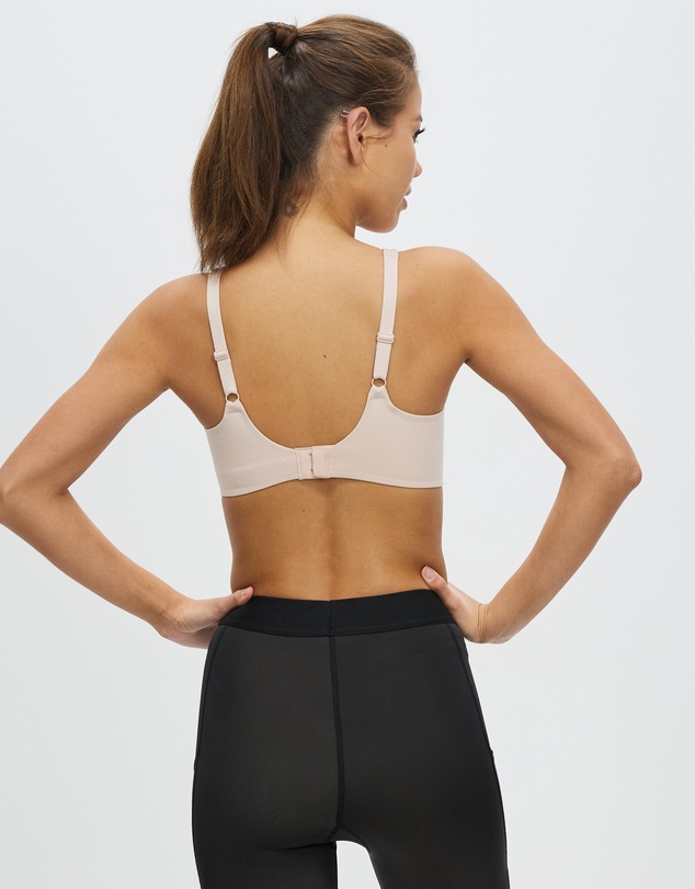 Nike - Alate Coverage Sports Bra