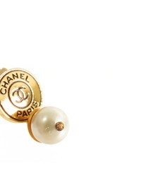 Pre-Loved by Azura Reborn - Pre-Loved CC Gold Plated Faux Pearl Drop Clip On Earrings