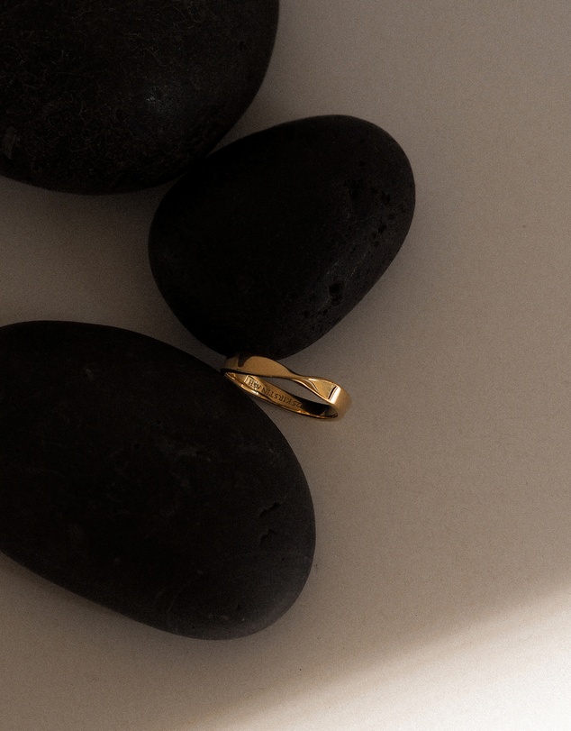 Kirstin Ash - Fold Band Ring