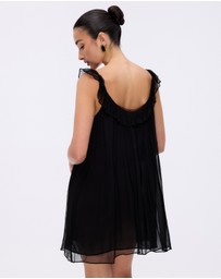 Minima Esenciales - Nyree Baby Doll Mini Dress
