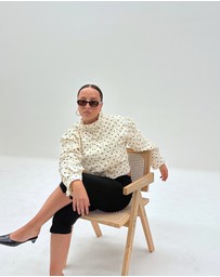 Salana - The Carmen Frame