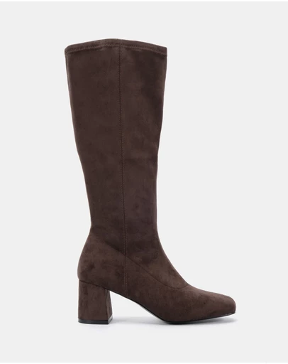 Clarks - Clan Chocolate