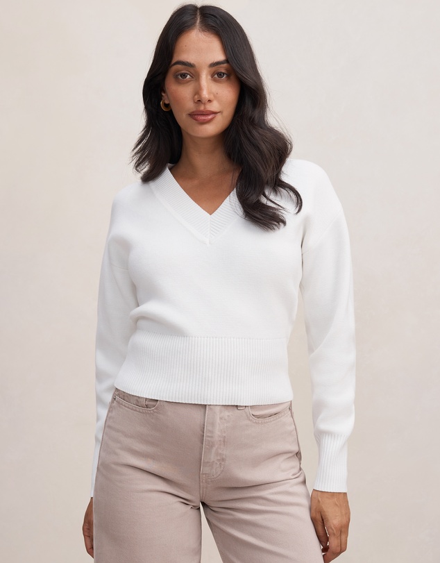 Forever New - Raya V Neck Sweater