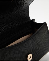GUESS - Ilia Top Handle Flap Bag