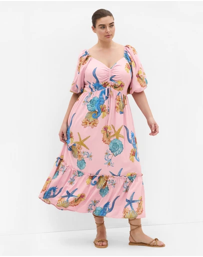 City Chic - Plus size Giselle Seahorse Print Maxi Dress - pink