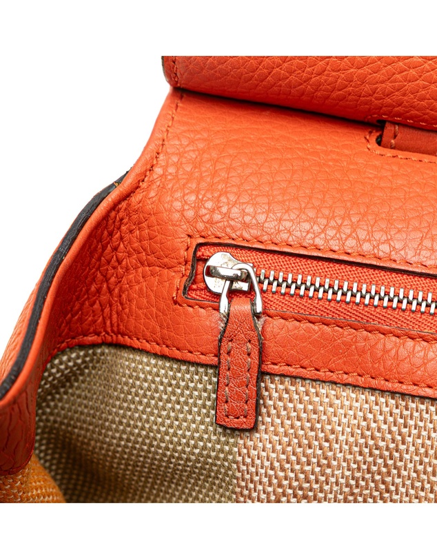 Pre-Loved by Azura Reborn - Pre-Loved gucci Elegant Leather Handbag with Top Handle and Shoulder Strap
