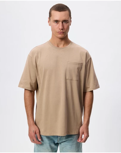 Scotch & Soda - Seasonal Core 3 Crosses Chest Pocket Loose-Fit T-Shirt