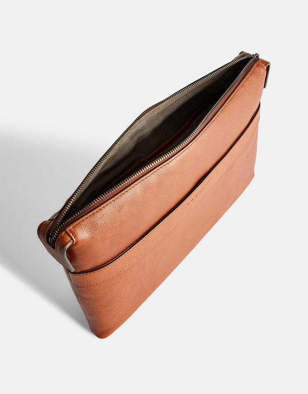 R.M.Williams - Farrier Tech Folio