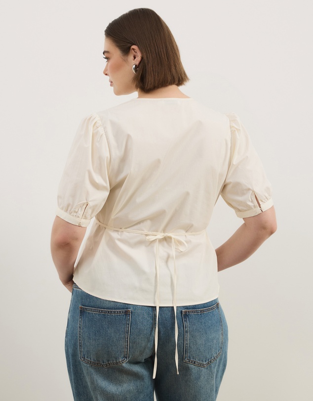 Atmos&Here Curvy - Nora Puff Sleeve Wrap Shirt