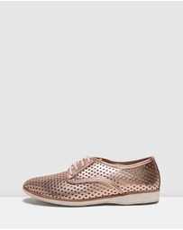 Rollie - Derby Punch Shoe