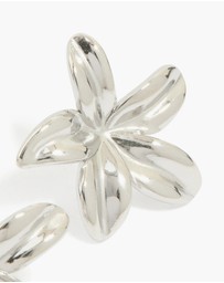Lovisa - Waterproof Stainless Steel Small 5-Petal Flower Earrings