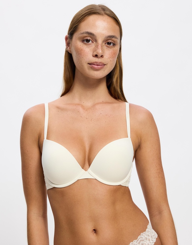 Calvin Klein - Attraction Push Up Plunge Bra