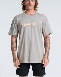 Vacancy Co - Hibiscus Tee