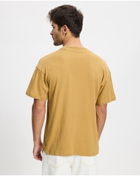 New Balance - Trackside T-Shirt