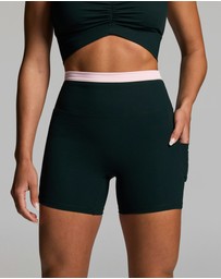Rockwear - Rib Luxesoft Pocket Mid Thigh Bike Shorts