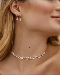Bianc - Clam Earrings