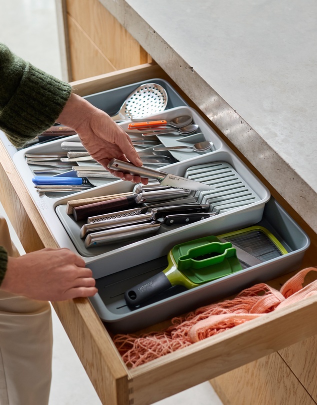 Joseph Joseph - DrawerStore™ Expanding Tiered Cutlery Tray with Knives Organiser