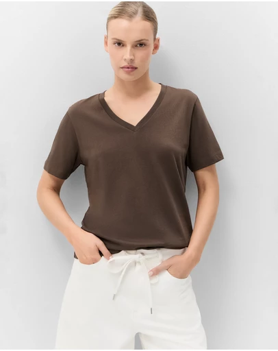 UNISON - The Classic V Neck Tee