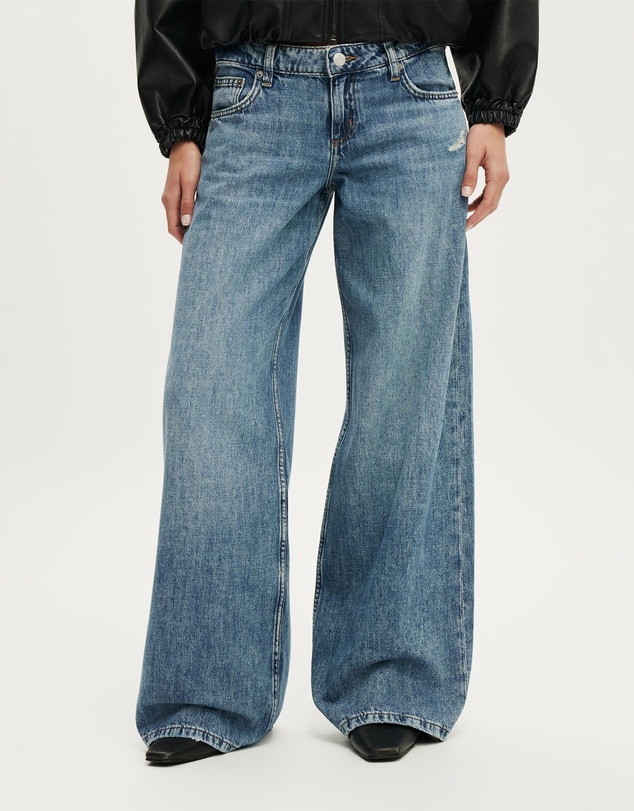 Cotton On - Low Rise Wide Jean